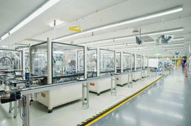 機器人替代技術工人 電子元器件生產引領工業(yè)無人化新時代